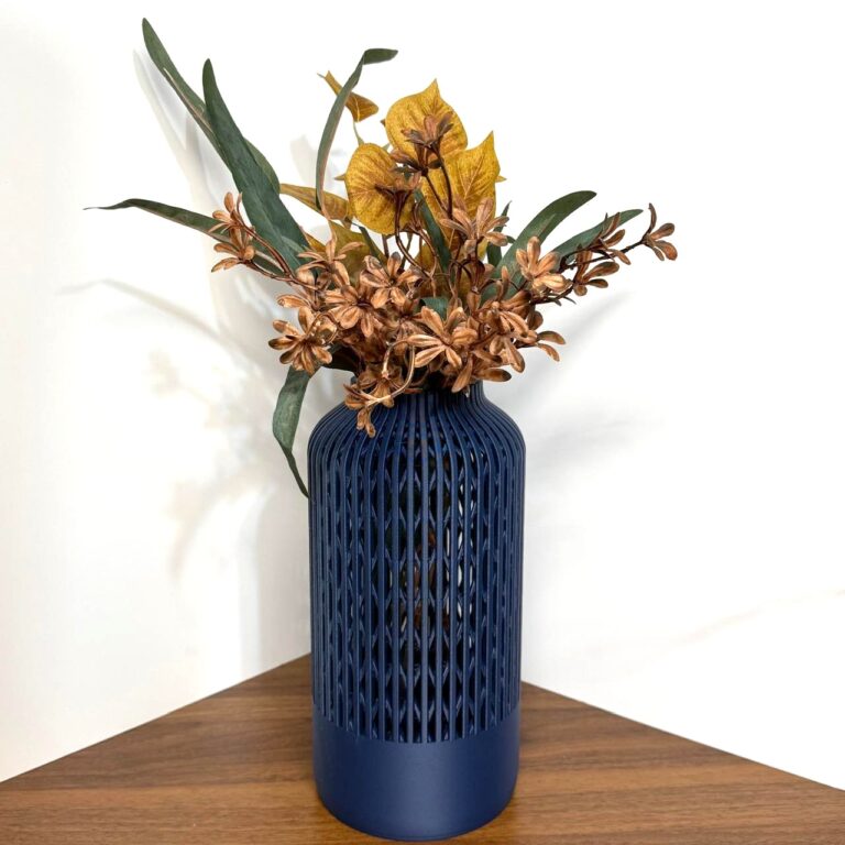 Vellis Vase 3